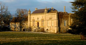 lacock-abbey