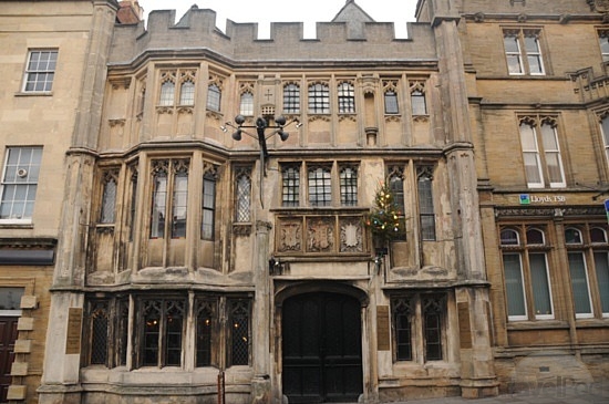 george-pilgrims-hotel-1492-glastonbury-n1-st-fillans