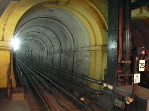 2005 Thames Tunnel from Wapping